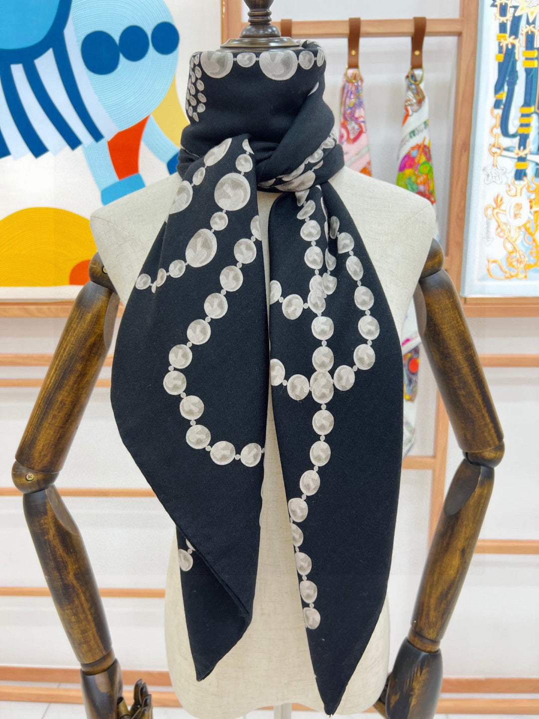 CHANEL 25S SCARF 140 IN CASHMERE 991649