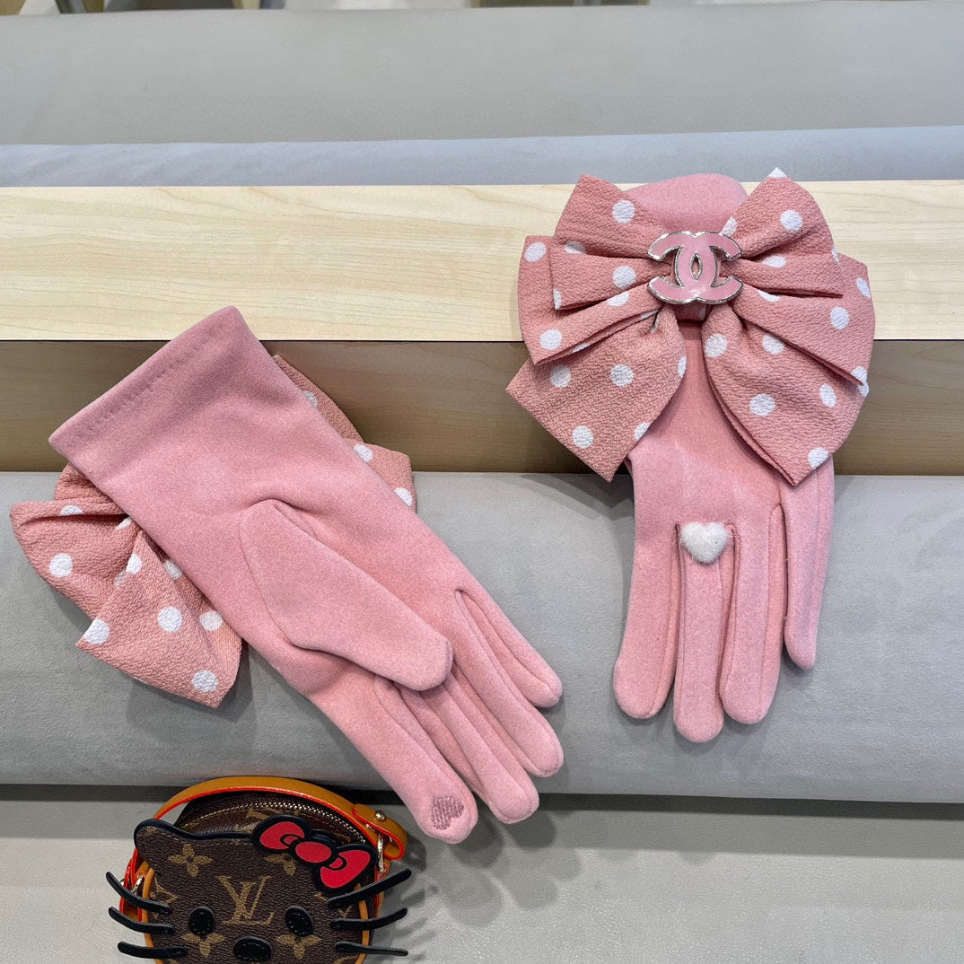 CHANEL GLOVES IN ROSE PINK MIX WHITE WOOL 454574