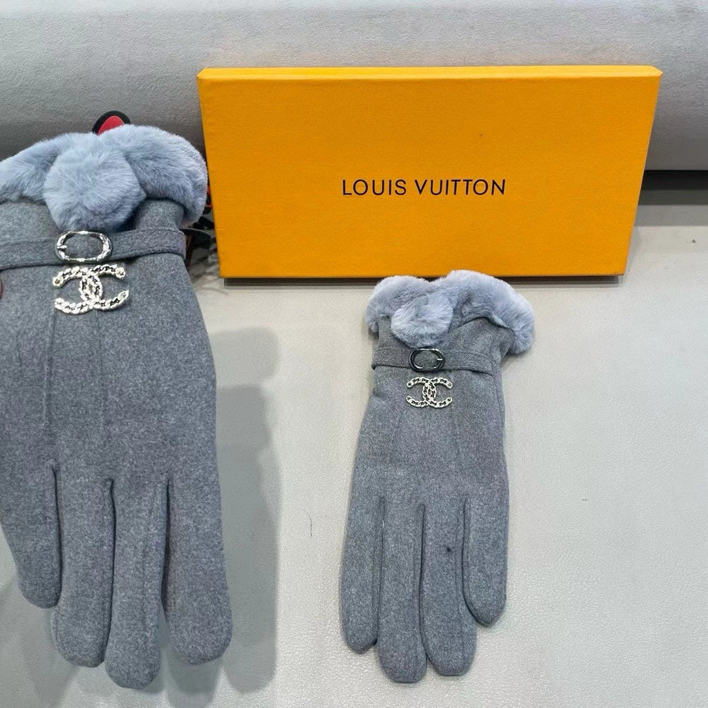 CHANEL GLOVES IN SHARK GRAY WOOL WITH RABBIT FUR 458522