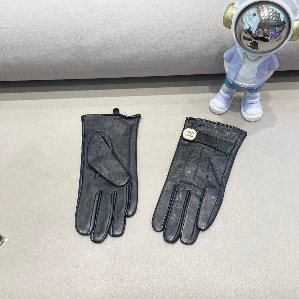 CHANEL GLOVES IN BLACK LAMBSKIN 463791