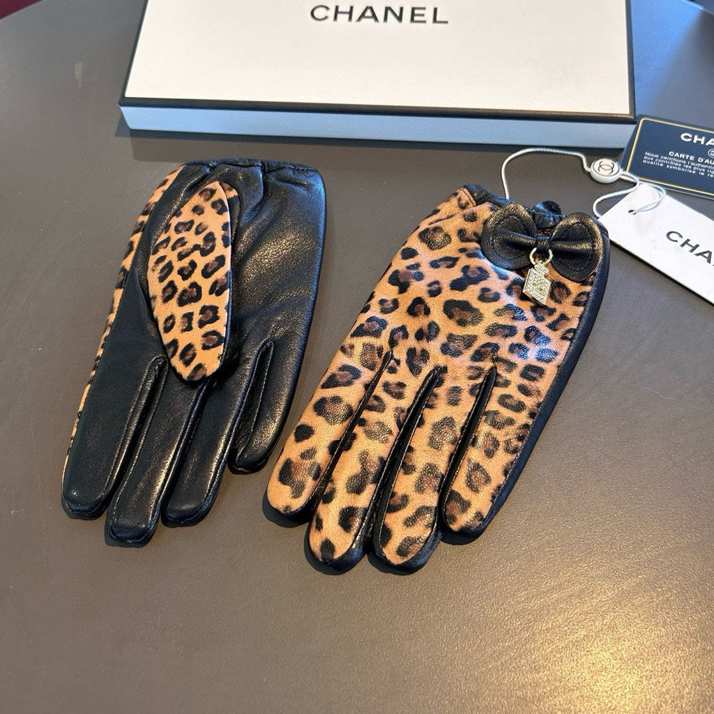 CHANEL GLOVES IN PERU BROWN MONOGRAM LAMBSKIN 465005