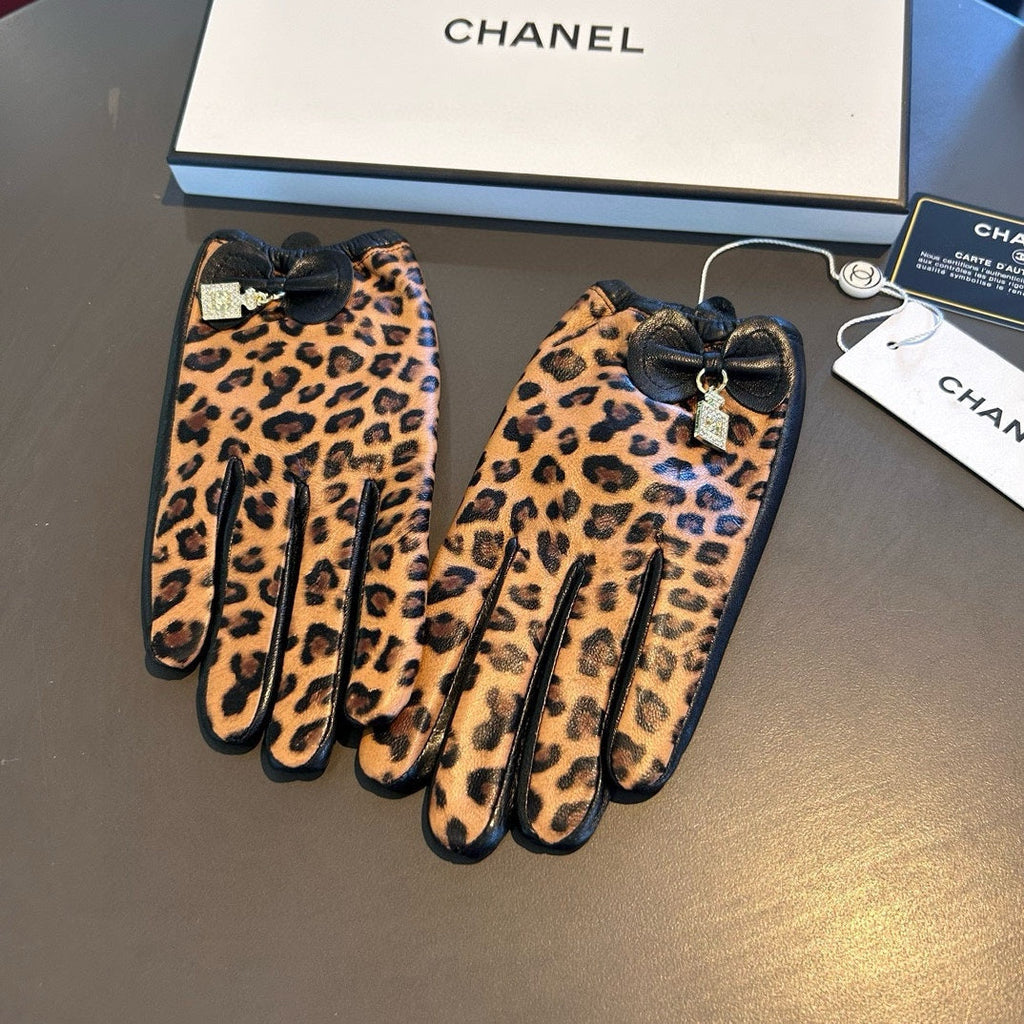 CHANEL GLOVES IN PERU BROWN MONOGRAM LAMBSKIN 465005