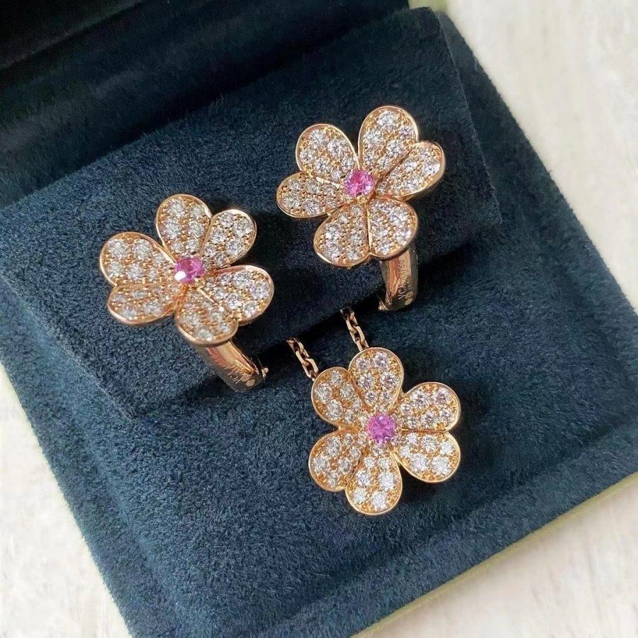 Van Cleef & Arpels FRIVOLE PINK GOLD FLOWER DIAMOND NECKLACE